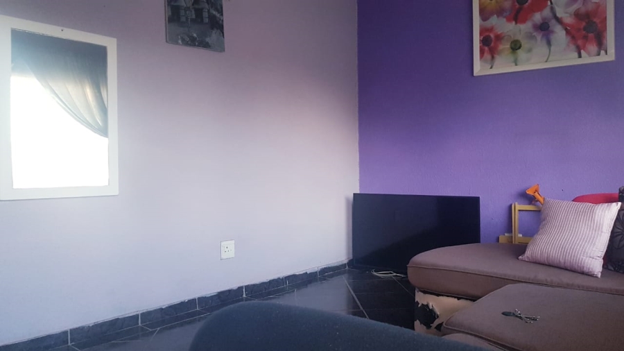1 Bedroom Property for Sale in Rustenburg Central North West